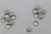 SWAROVSKI Mini 60 Stk. Peridot