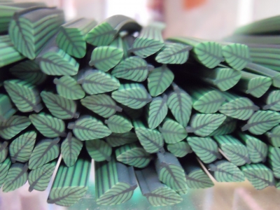 Soft Ceramic bar Leaves green dark