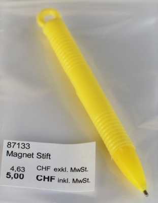 Magnetic pen yellow